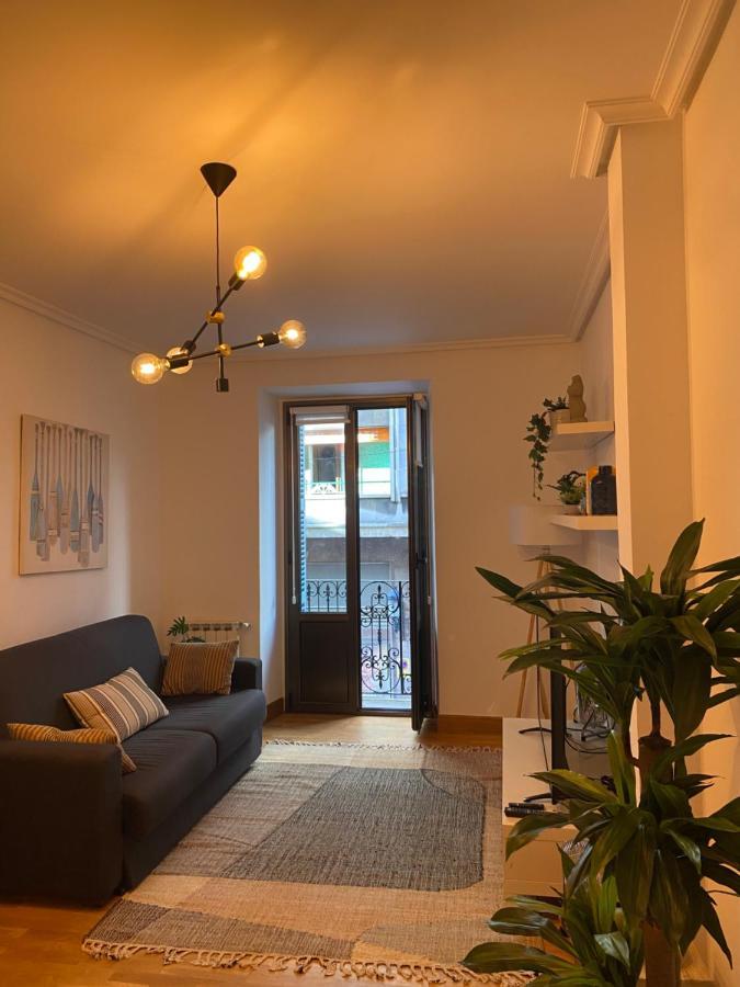 Apartamento Amplio Y Central A Pie De Playa La Concha San Sebastián Kültér fotó